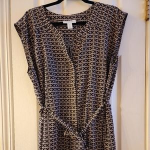 Maternity sleeveless blouse